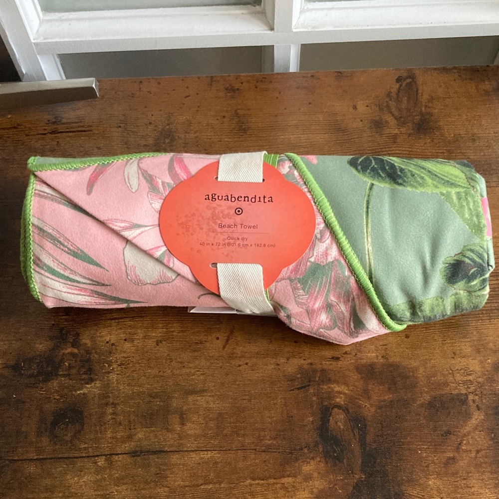 Agua Bendita Tropical Pink and Green Towel